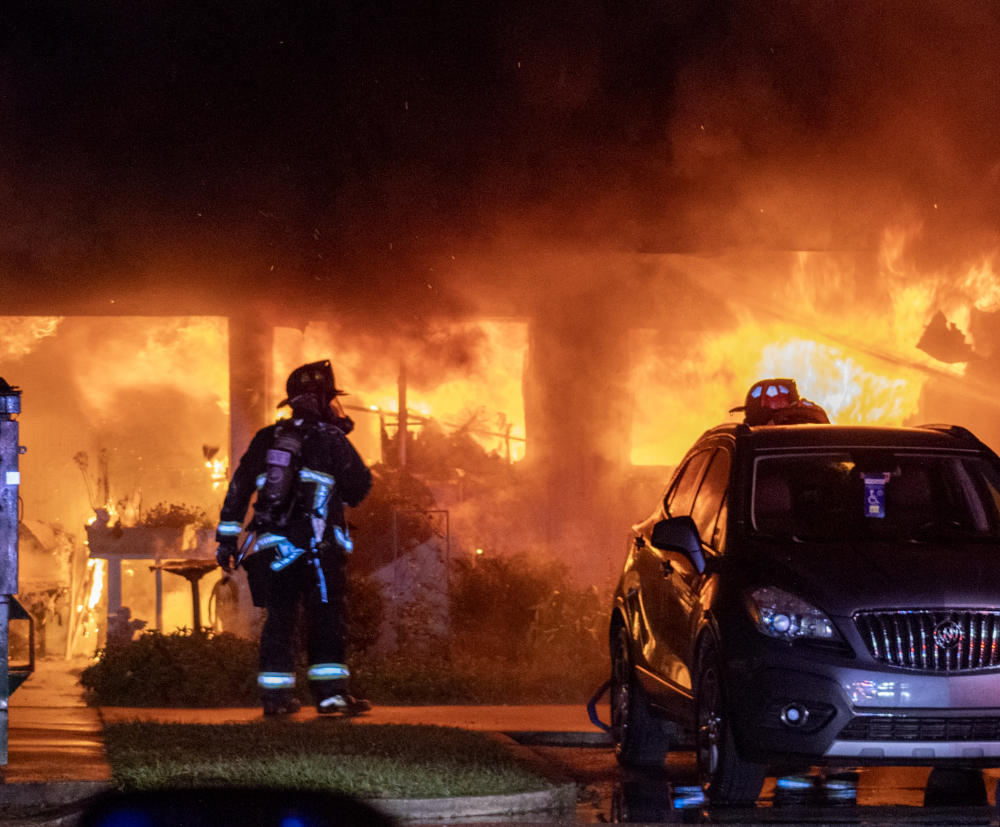 Fire at Deer Run Apartments in Ocala on November 15, 2023 flames emitting from building (Photo by Code3Florida)