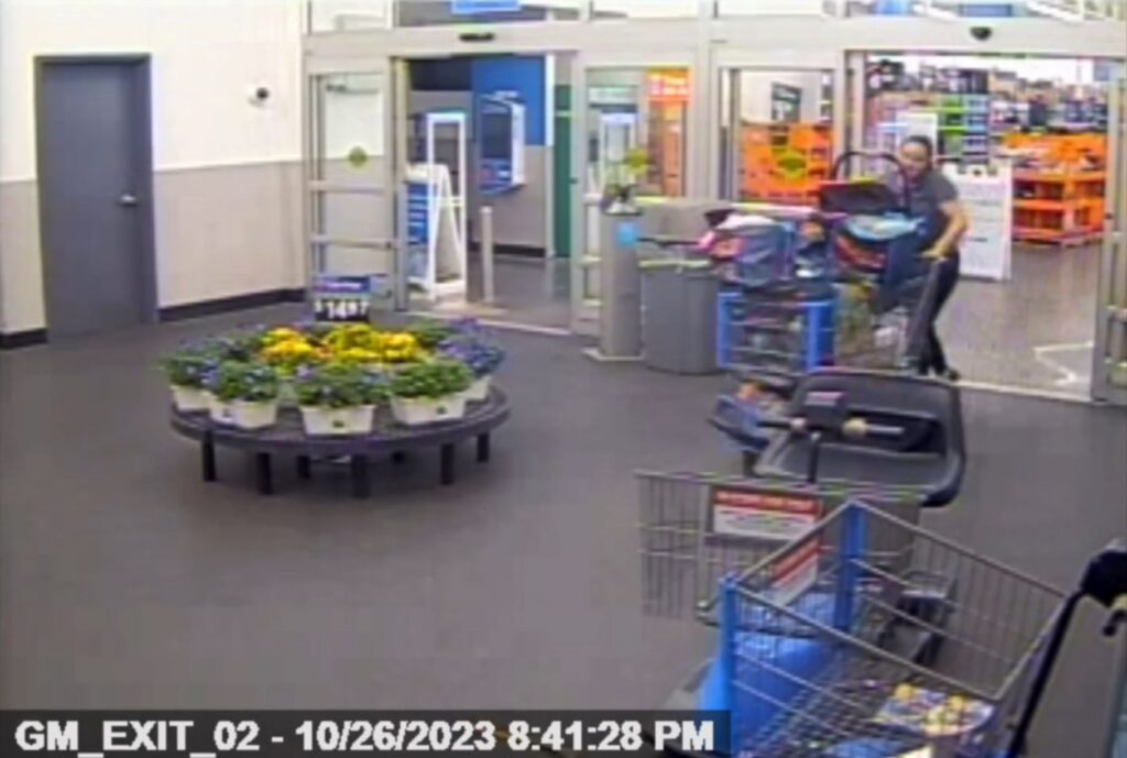 MCSO Walmart shoplifter leaving Ocala store with full cart of unpaid items October 26, 2023 2