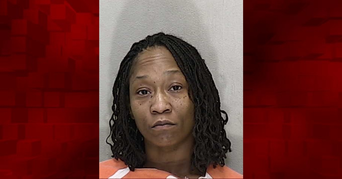 Ocala woman steals over 300 worth of M038Ms from Circle K