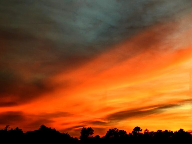 Sunsetting sky over the Summerglen Community in Ocala