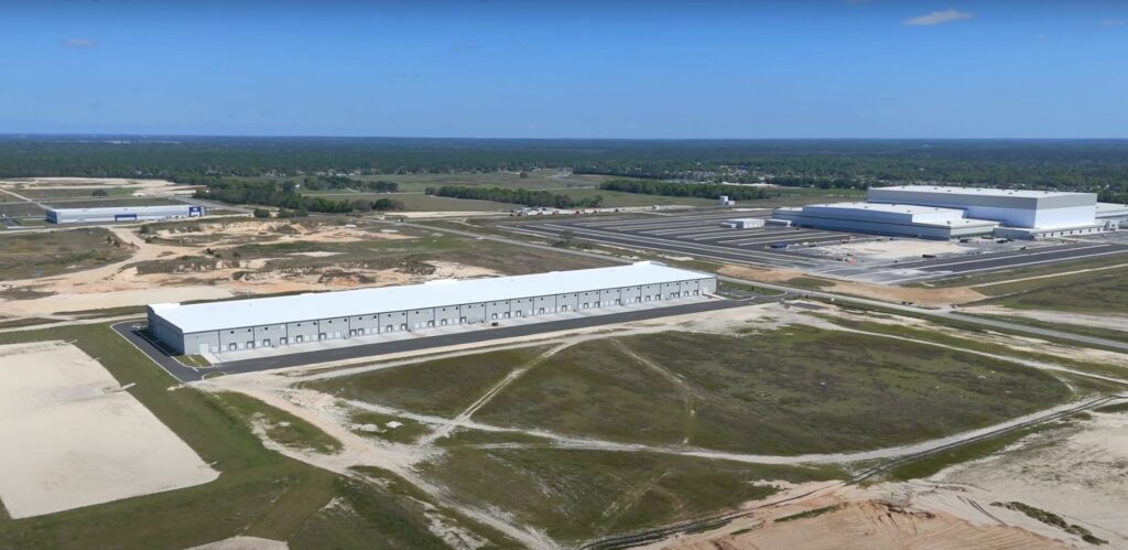 The center is located near Pepsi and Dollar Tree distribution centers at the Florida Crossroads Commerce Park
