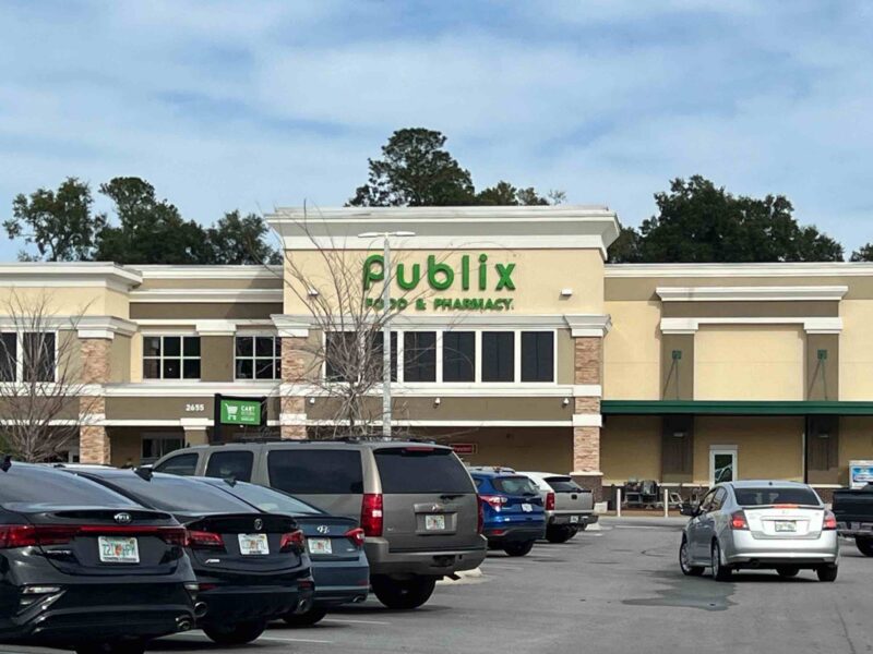 The Publix at Pearl Britain Plaza. (2655 NE 35th Street, Ocala)