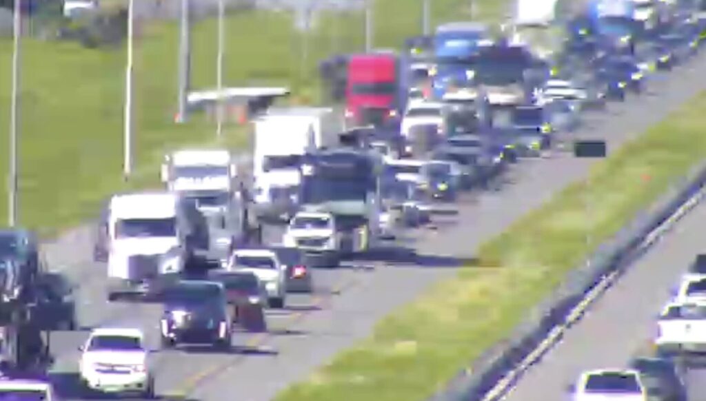 Traffic on I-75 near mile marker 352 as of 3:30 p.m.