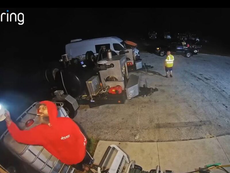 These two individuals are wanted by Belleview police for allegedly stealing from a local business on December 27, 2024. (Photo: Belleview Police Department)