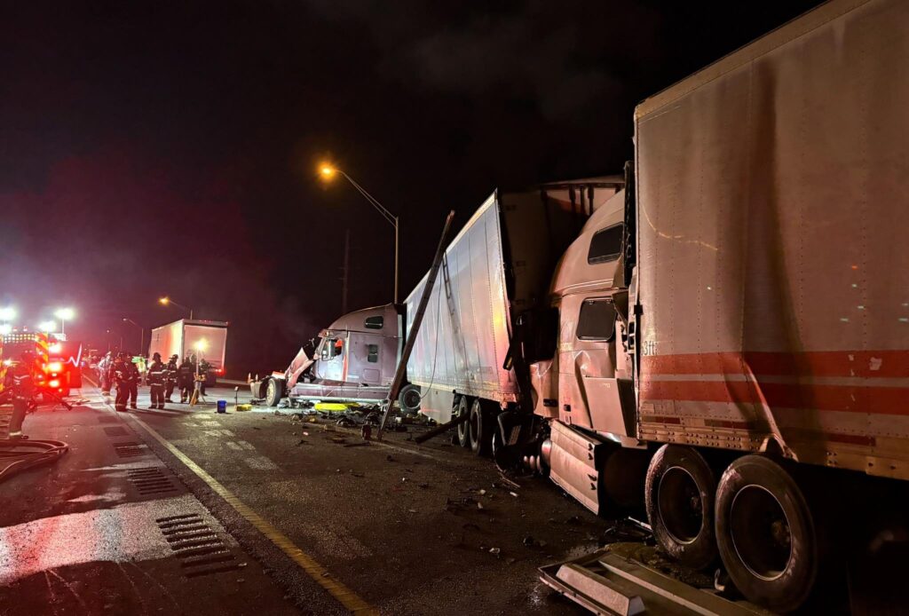 Multi semi truck accident slows traffic on I 75