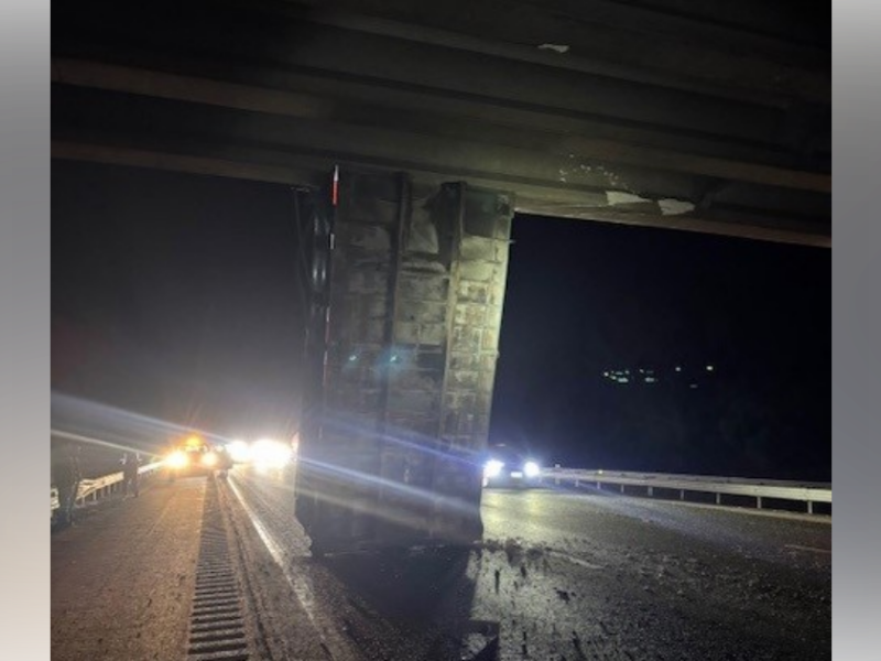 An Ocala driver crashed his dump truck bed into an overpass on Interstate 75 on Monday morning, causing multi-hour lane closures and traffic delays across the area.