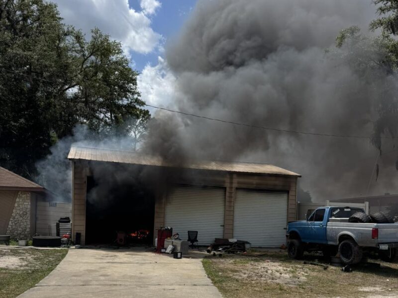 Smoke billowing from Dave's Towing (9870 S US Highway 441) in Belleview