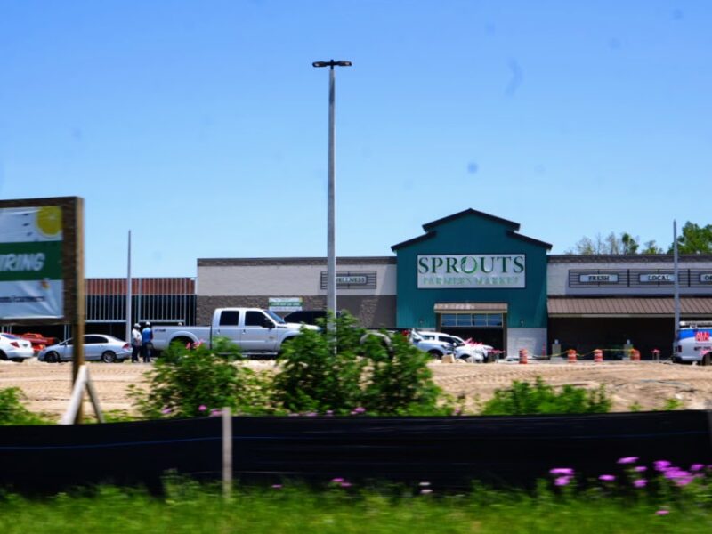 Sprouts has announced the opening date of its first grocery store in Ocala.