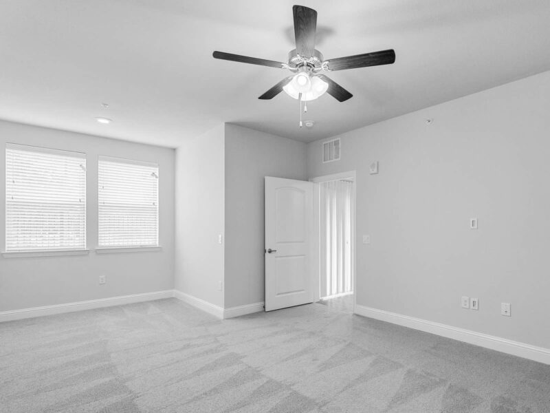 Empty apartment room illustrating vacant apartments and homes in Ocala and Marion County