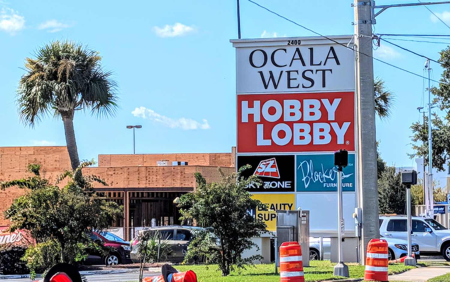 Ocala West shopping plaza will soon feature the city of Ocala s first Raising Cane s Chicken Fingers restaurant.