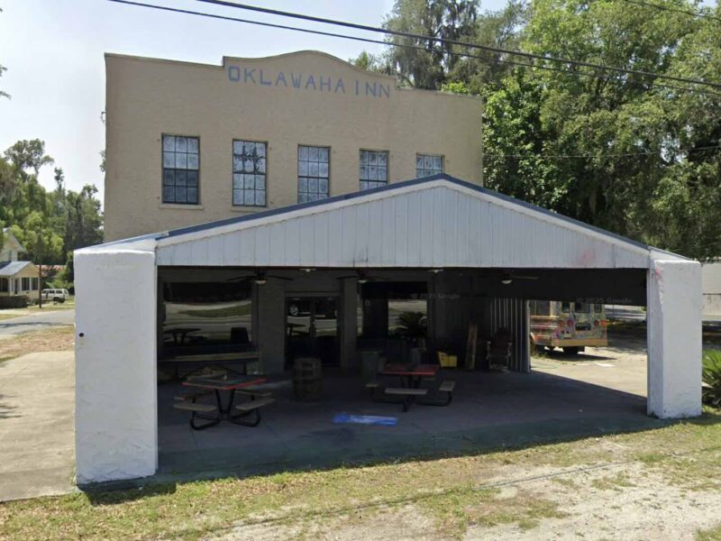The old Ocklawaha Inn in Ocklawaha
