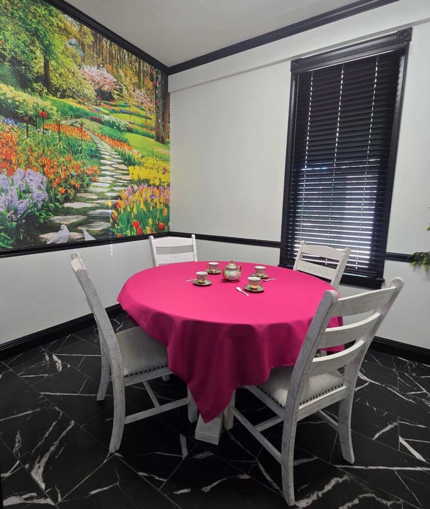 A room at 1890 Tea House in Ocala