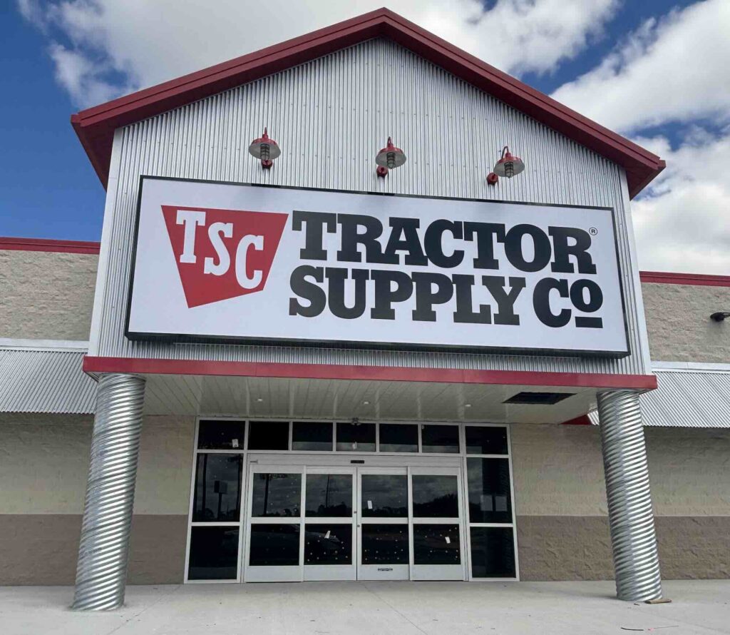 The new Tractor Supply Co. in Silver Springs Shores