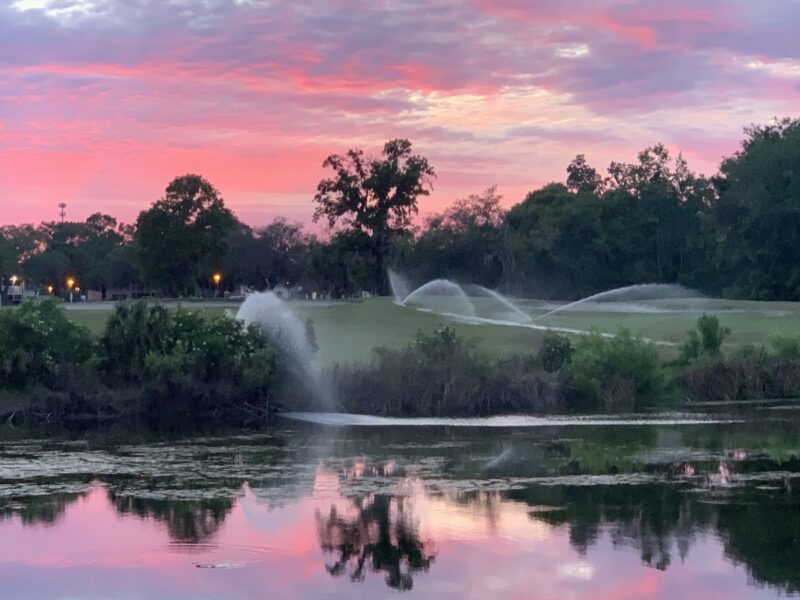 Sunset paints Lake Sparkle sky in Silver Springs Shores