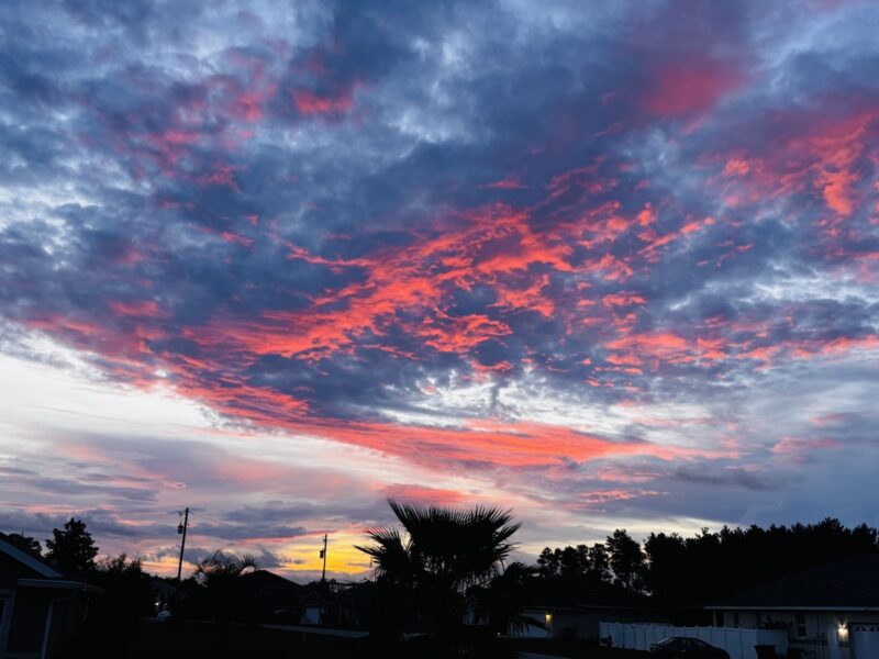 Sunset paints Ocala sky in brilliant shades of pink and blue