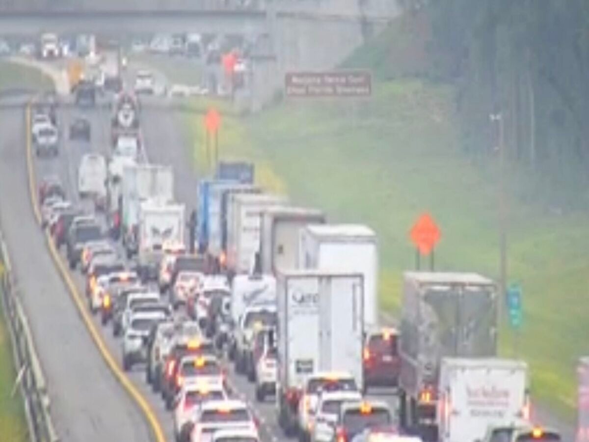Early vehicle fire causing traffic delays on I-75 in Marion County