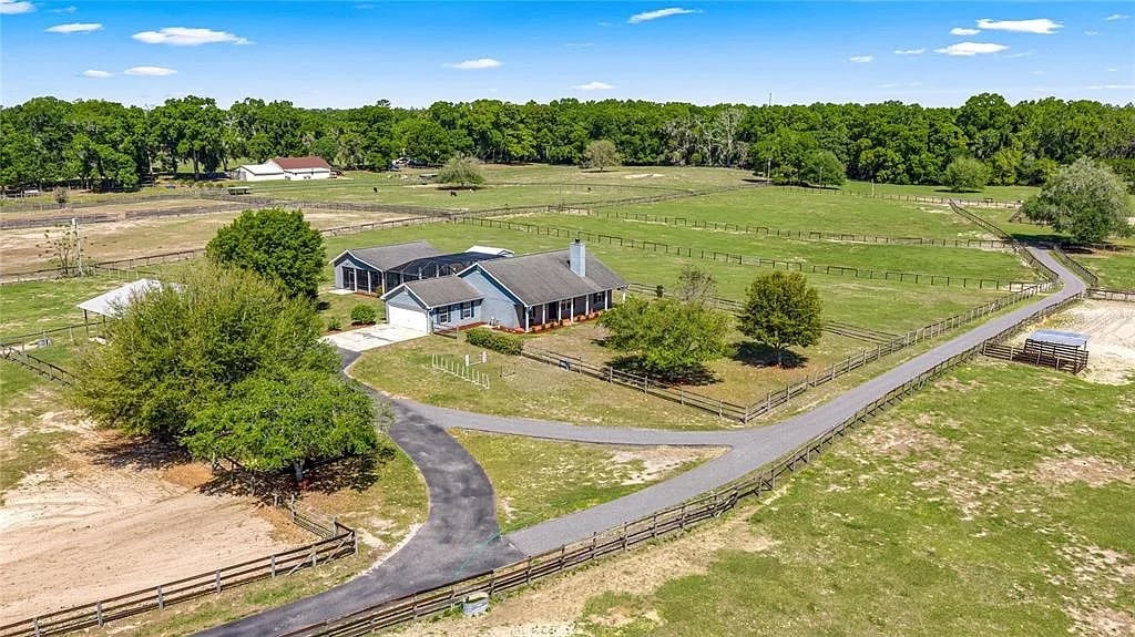 Nearly 15-acre horse farm in south Marion sells for over $1 million