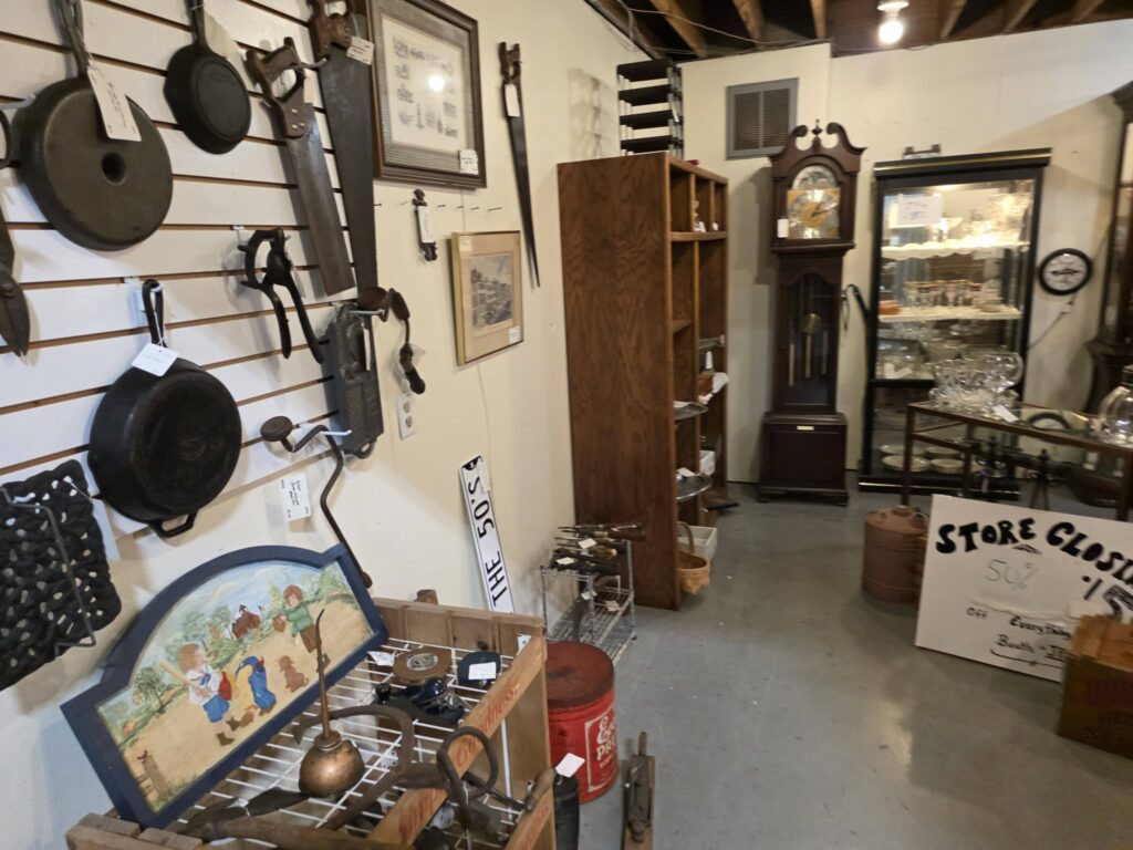 More of the discounted merchandise at Diggers Antique Mall in Ocala