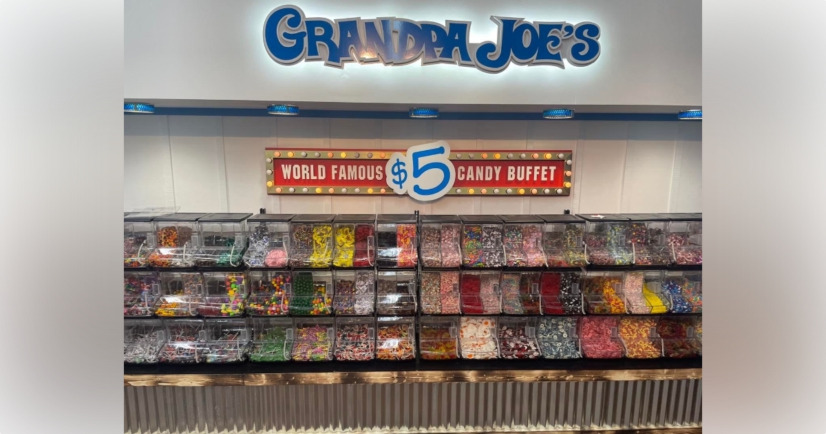 M&M's Plain 62oz Tub - Grandpa Joe's Candy Shop
